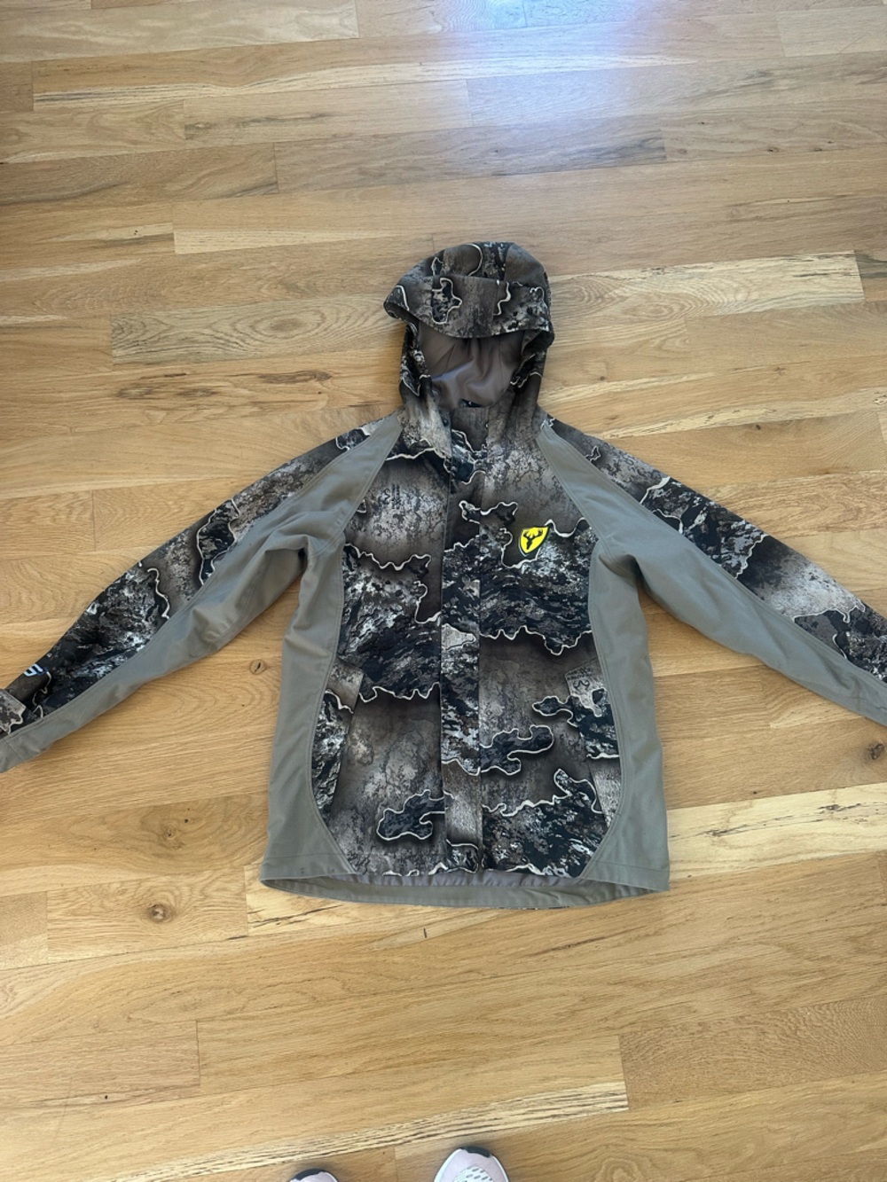 Realtree Camo Hooded Jacket in Brown and Olive